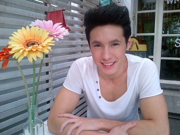 จัสติน อกัสติน หรือ ปีเตอร์ สามีตีตรา หล่อแซบอย่าบอกใคร