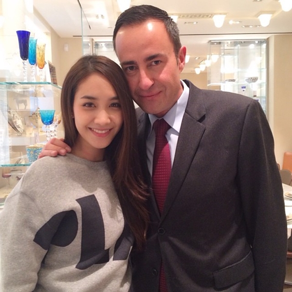 มิน พิชญา กับแฟชั่นหน้าหนาวแบบจัดเต็ม บินลั้ลลาฝรั่งเศส 