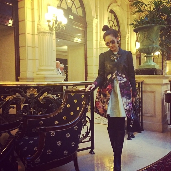 มิน พิชญา กับแฟชั่นหน้าหนาวแบบจัดเต็ม บินลั้ลลาฝรั่งเศส 