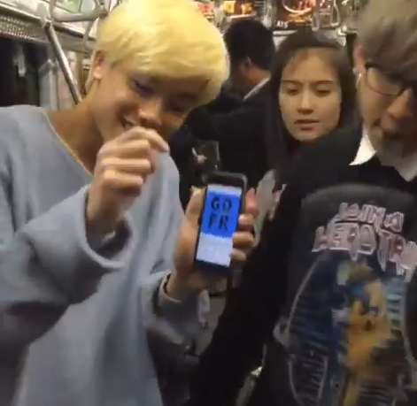  คนญี่ปุ่นว่าไง...ข่าวแก๊งฮอร์โมนไปทำงามไส้ เต้นบนรถไฟฟ้าที่ญี่ปุ่น