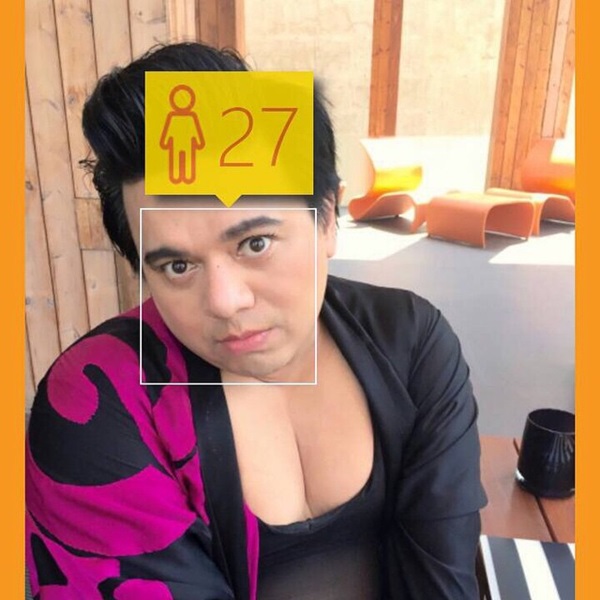 ดาราเล่น HowOldRobot ดาราเล่น HowOldRobot