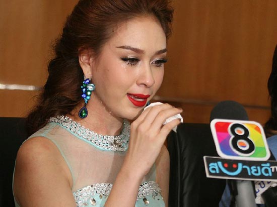 แม่น้องฝ้าย เวฬุรีย์ ดิษยบุตร เปิดใจ ลูกสละมงกุฎเพื่อปกป้องนามสกุล