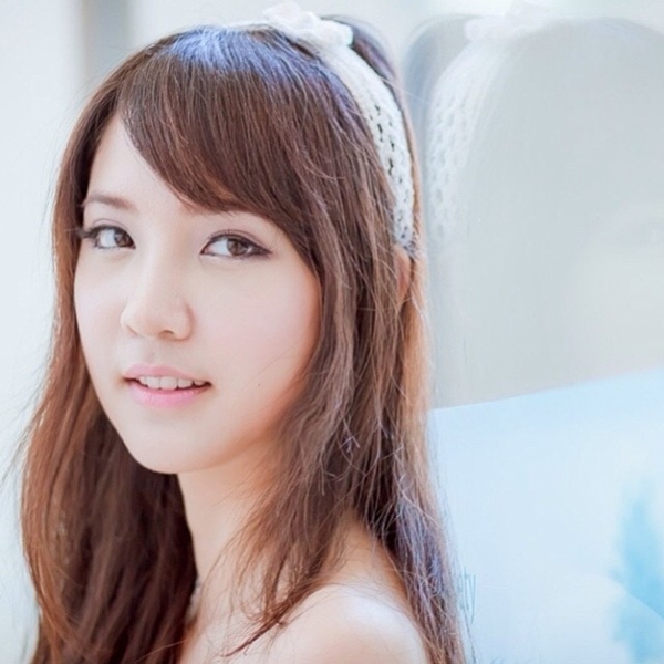 แจน พลอยชมภู