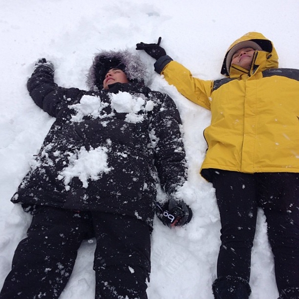 ณเดชน์ ควง แม่แก้ว ลุยหิมะที่ ฮอกไกโด