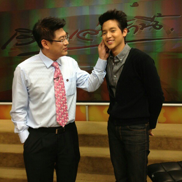 เจมส์ จิรายุ เรื่องเล่าเช้านี้ โชว์ดีดกีตาร์ น่ารักเว่อร์