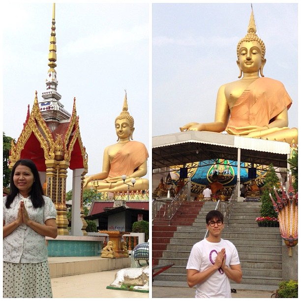 ณเดชน์ กราบเท้าพ่อแม่ รดน้ำดำหัวผู้ใหญ่ในวันสงกรานต์