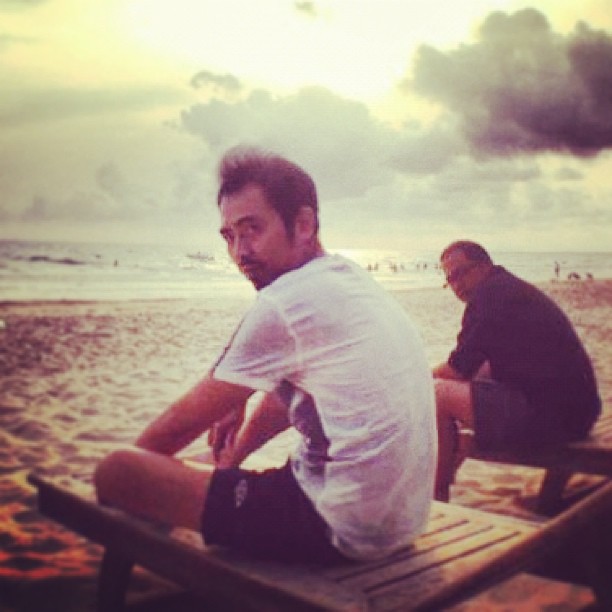 ตามดู บอดี้สแลม - บิ๊กแอส เริ่งร่าริมชายหาด