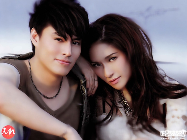 พลอยเลิกต้าร์