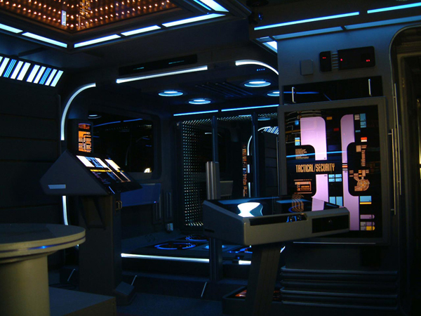 แฟนพันธุ์แท้แต่งอพาร์ทเม้นท์เลียนแบบหนัง Star Trek