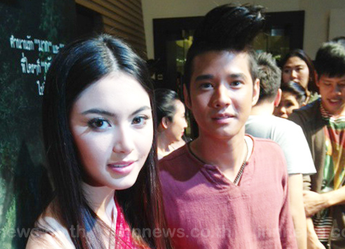 ใหม่ ควง มาริโอ้