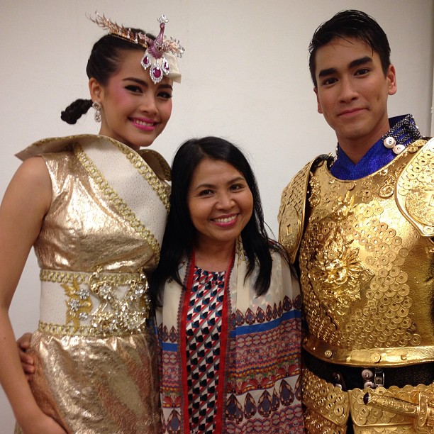 ชมภาพ ณเดชน์ ญาญ่า ในชุดหงส์-มังกร คู่บุญบารมี รับตรุษจีน