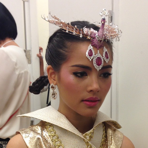 ชมภาพ ณเดชน์ ญาญ่า ในชุดหงส์-มังกร คู่บุญบารมี รับตรุษจีน