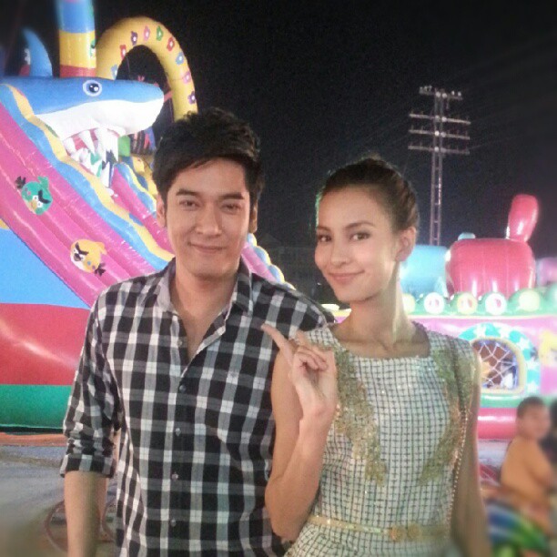 ชมเบื้องหลัง มายาสีมุก กรีน-วี ประกบคู่สร้างสีสัน