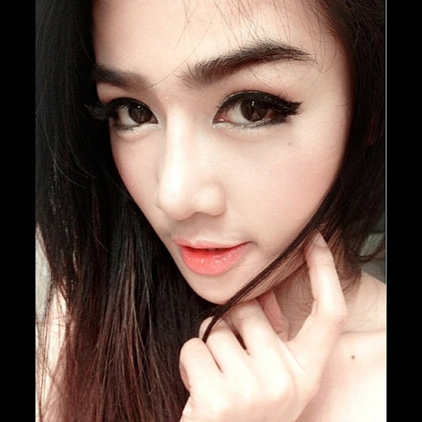 กระแต อาร์สยาม เผยเคล็ดลับความงาม พร้อมแนะนำร้านศัลยกรรม