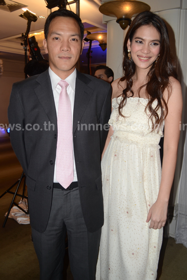 \'จี๊ด\'เขินควงขลุ่ยร่วมแต่งเอ๊ะ โวคบ 3 ปี Happy