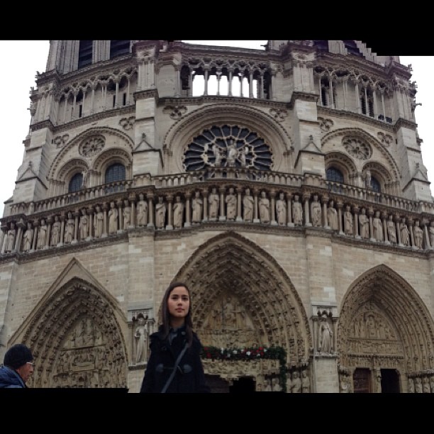 ญาญ่า อุรัสยา ลัดฟ้าไปปารีส เยี่ยมครอบครัวรับปีใหม่