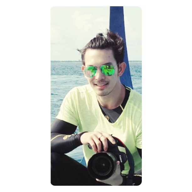 อั้ม อธิชาติ