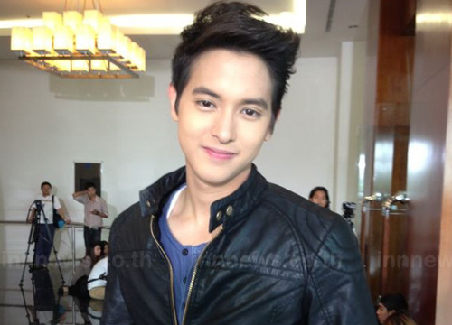 เจมส์ จิรายุ