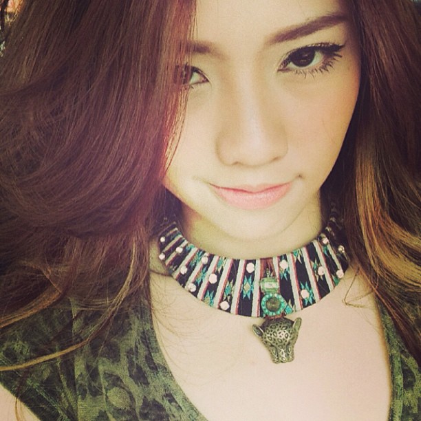 เมทัล สุขขาว