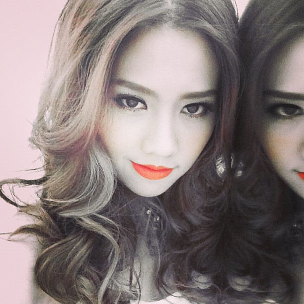 เมทัล สุขขาว