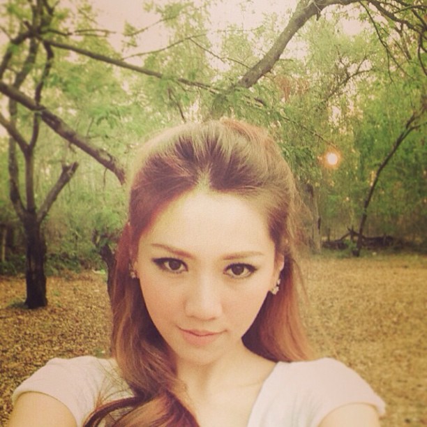 เมทัล สุขขาว
