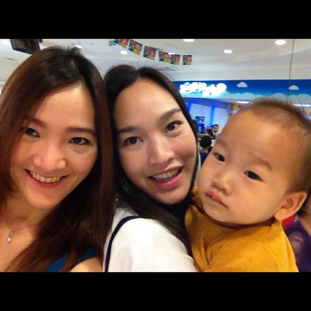 ตุ๊ก ชนกวนันท์ น้องภูมิ และน้องสาวตุ๊ก