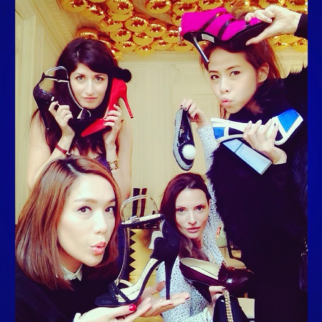 โมเม นภัสสร พลอย ชวพร เผยภาพเที่ยวลั้ลลาในปารีส