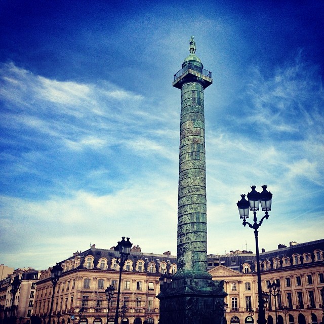 โมเม นภัสสร พลอย ชวพร เผยภาพเที่ยวลั้ลลาในปารีส