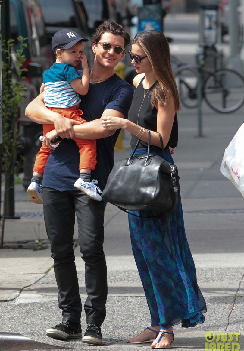 ฟลินน์ บลูม ลูกชายของ มิแรนด้า เคอร์-ออร์แลนโด้ บลูม