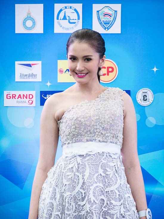 กมลชนก สมบัติเจริญ