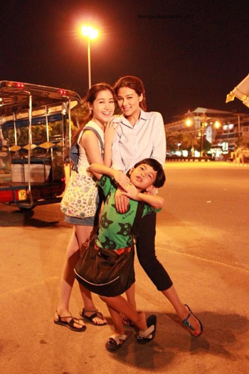 ออสก้า ปลื้ม แฟนละครเรียก ยุ่งยิ่ง ใน บุษบาท่าเรือ