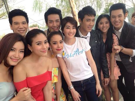 เรื่องย่อละคร ฝันเฟื่อง