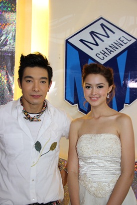 เรื่องย่อมาลีเริงระบำ