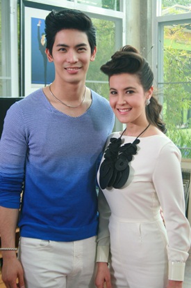 เรื่องย่อมาลีเริงระบำ