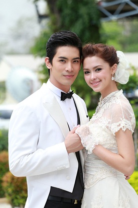 เรื่องย่อมาลีเริงระบำ