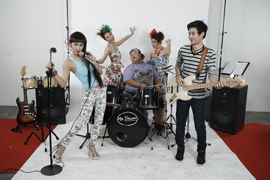 มนต์รักเพลงผีบอก