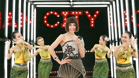 ชาย เมืองสิงห์ feat. จินตหรา พูนลาภ MV เพลง ชะทิงนองนอย