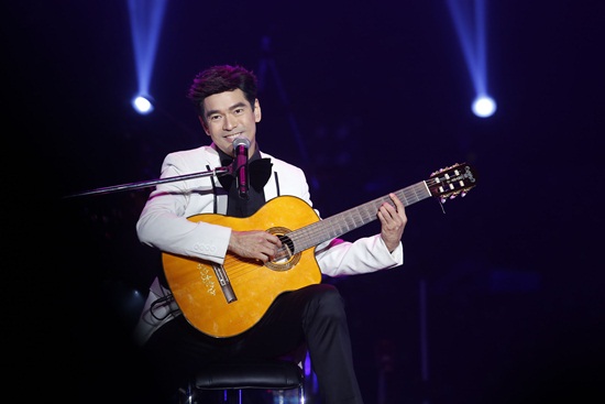 The Palace and Friend Restage Concert