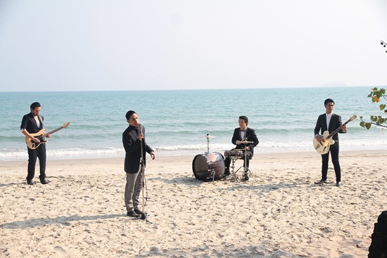 Cocktail MV เพลง คู่ชีวิต