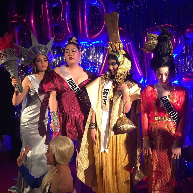 ดราม่าอีก ! ชาวกัมพูชาจวก พลอย หอวัง แต่งตัวดูถูกประเทศ