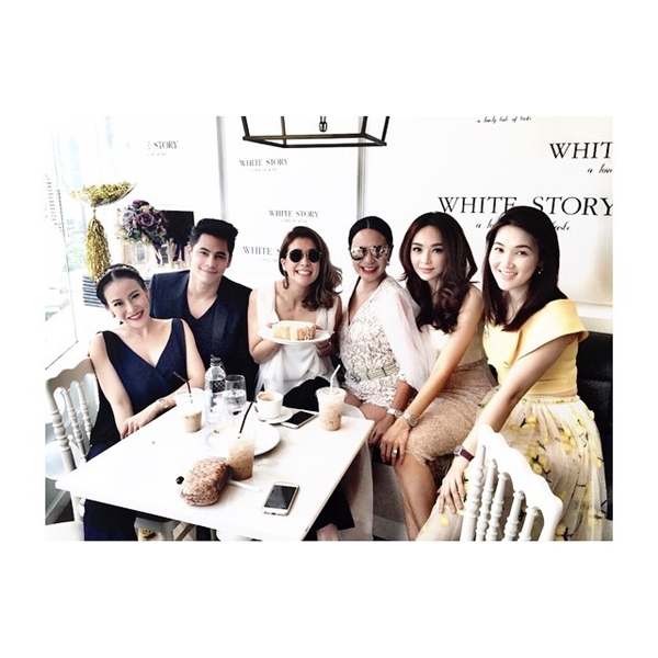 ป๋อ เอ๋ ร่วมเปิดร้านอาหารและเบเกอรี่สไตล์อิตาเลี่ยน White Story