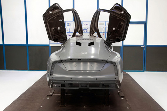 เผยโฉมยนตรกรรมเหนือชั้นสุดประหยัดกับ Volkswagen XL1
