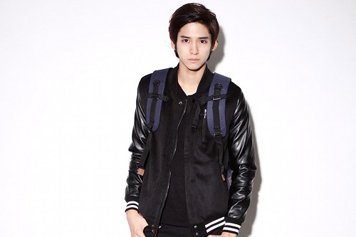 บอมเบอร์แจ็คเก็ต เสน่ห์แบบหนุ่มนักกีฬาที่ควรหามาใส่