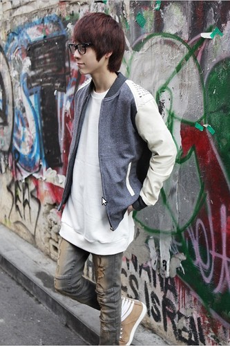 บอมเบอร์แจ็คเก็ต เสน่ห์แบบหนุ่มนักกีฬาที่ควรหามาใส่