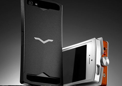 V-MoDa เปิดตัวเคสสุดล้ำในรุ่น Vamp Verza และ Metallo case