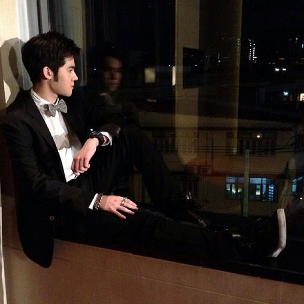 เฟิร์ส สุรศักดิ์ ชัชวาลโชติกุล