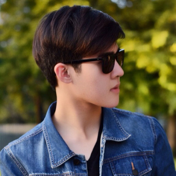 เฟิร์ส สุรศักดิ์ ชัชวาลโชติกุล