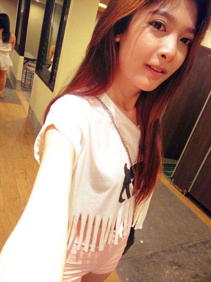 น้องม๊อบ