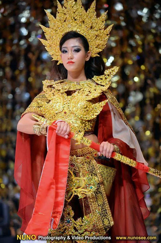 นิโคลีน พิชาภา ลิมศนุกาญจน์