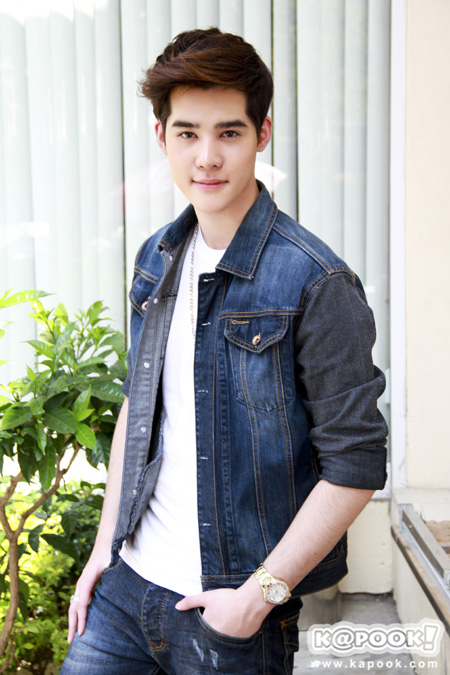 บวงสรวง ใต้เงาจันทร์